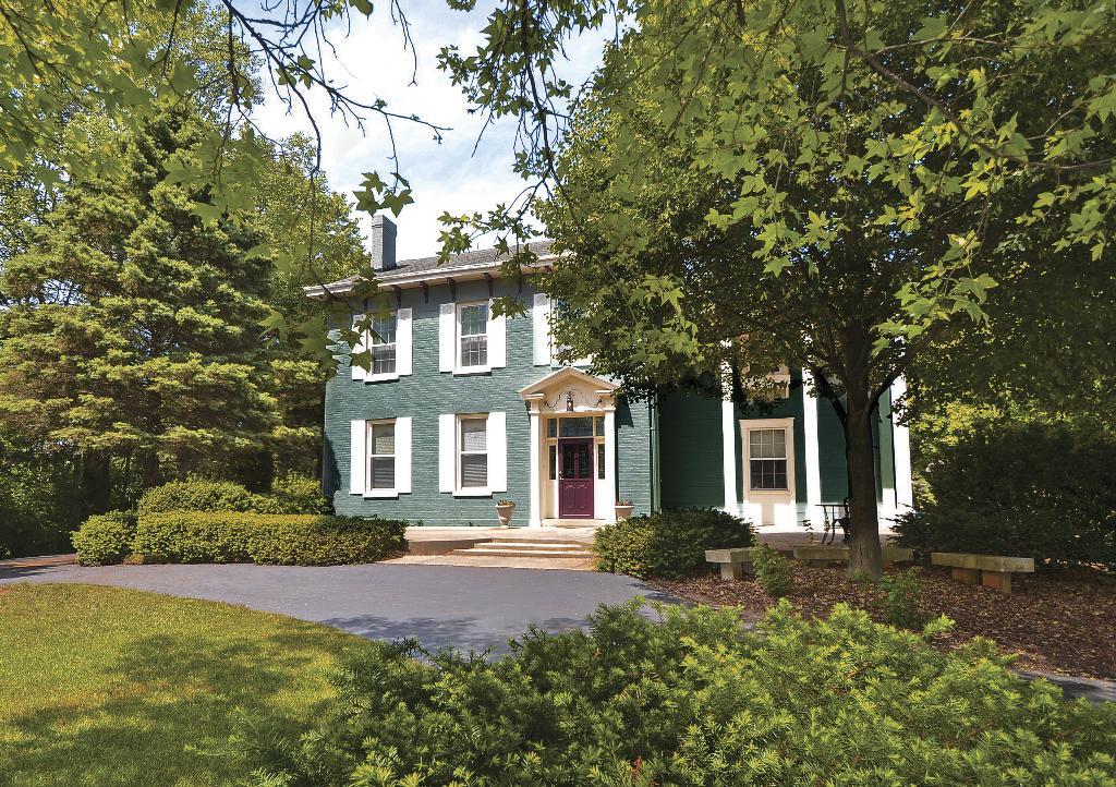 Updated Historic Estate Franklin, IN Inn for Sale