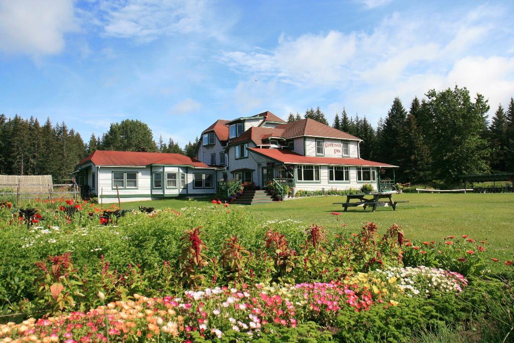 Gustavus Inn at Glacier Bay Gustavus, AK Inn for Sale