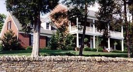 Beautiful Dreamer Bed & Breakfast: Front View