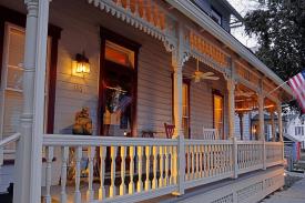 Springfield House State College, Pa: Front Porch