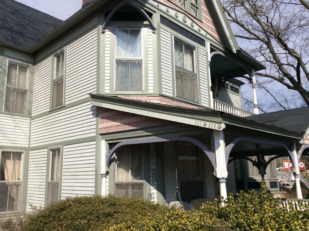 113 EAST COLLEGE STREET Bowdon, GA Inn for Sale