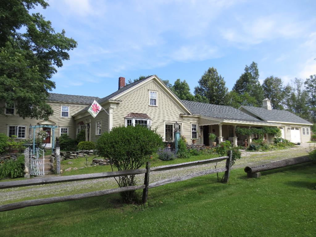 Strawberry Banke Farm B&B Middlefield, MA Inn for Sale