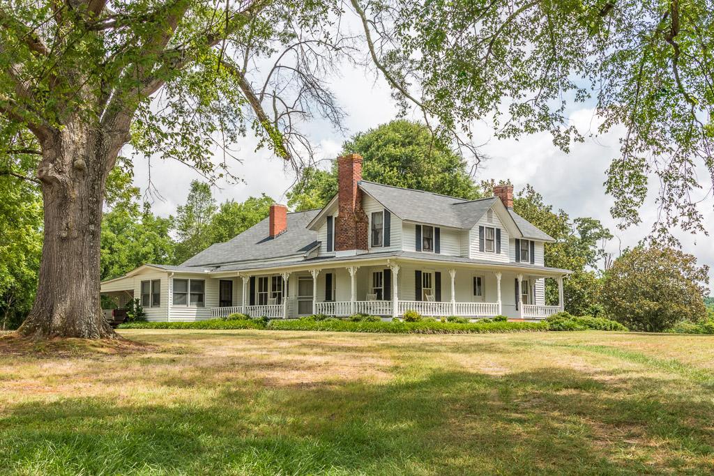 The Howey Home Place Waxhaw, NC Inn for Sale