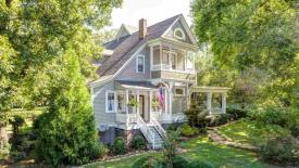 Roses and Lace Country Inn: 