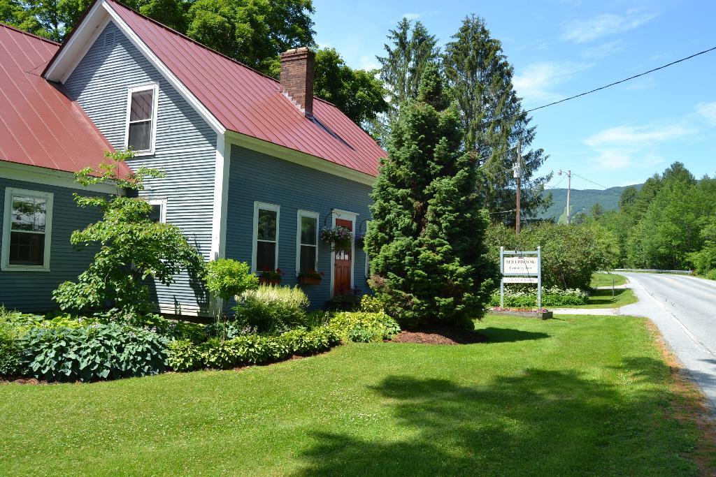 The Millbrook Inn & Restaurant Fayston, VT Inn for Sale