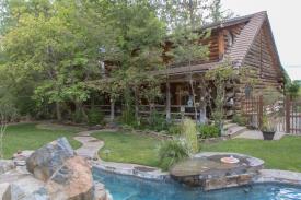 Cabin in the Woods, Jacksonville, OR: 