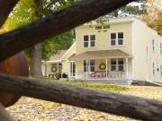 Moore's Old Pine Inn