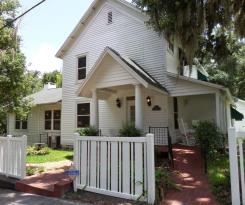 Small Inn for Sale in West Central FL: 