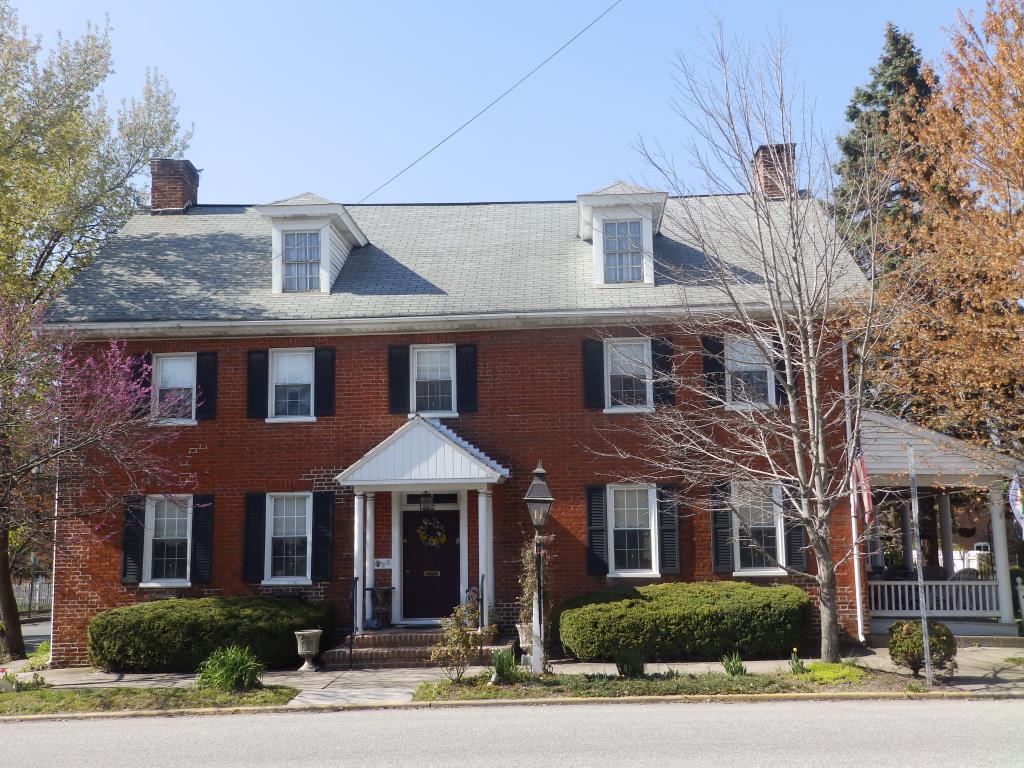 Barker House Bed & Breakfast New Oxford, PA Inn for Sale