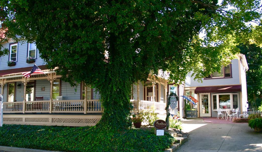 The Springfield House Boalsburg, PA Inn for Sale