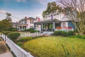 East Main Guest House: EMGH Neighborhood 