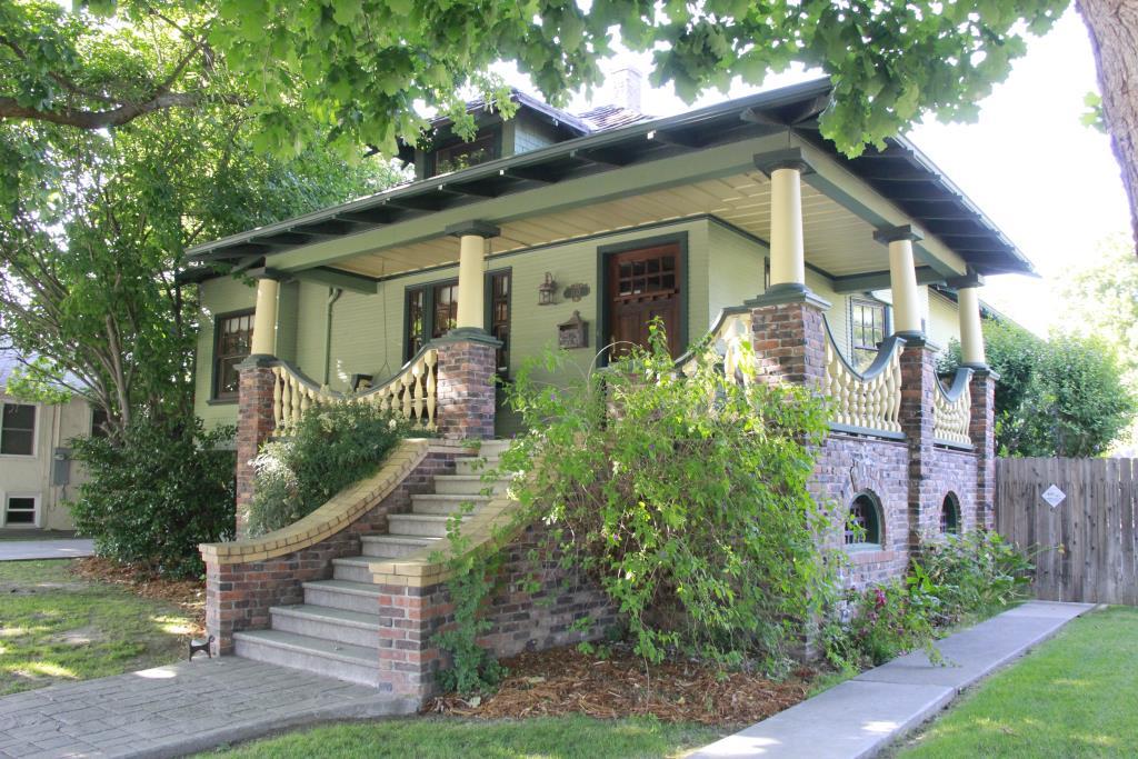 Land Park Inn, Sacramento Sacramento, CA Inn for Sale