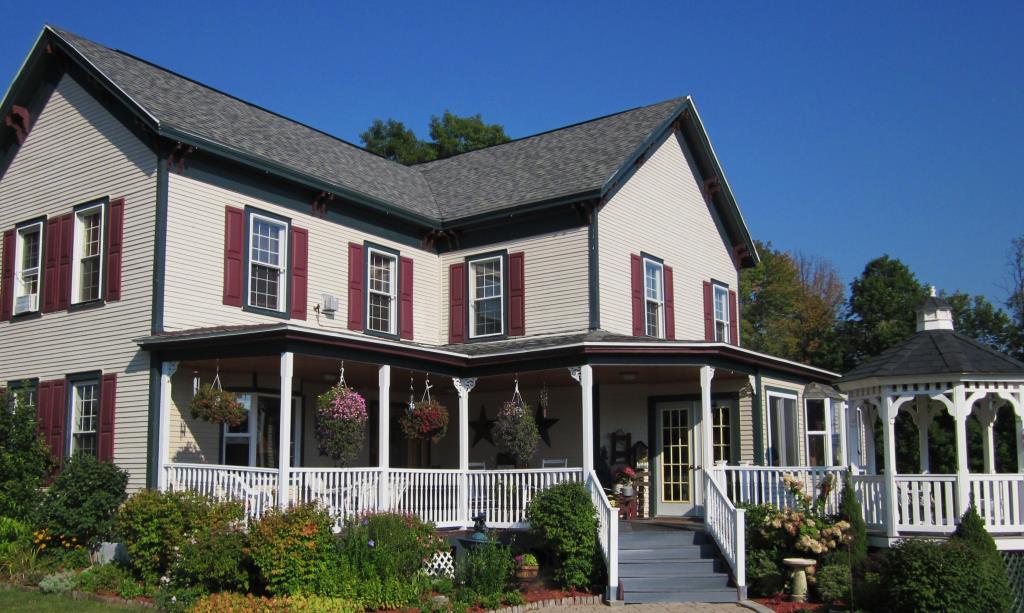 Lakeview Inn & Cabins Schroon Lake, NY Inn for Sale