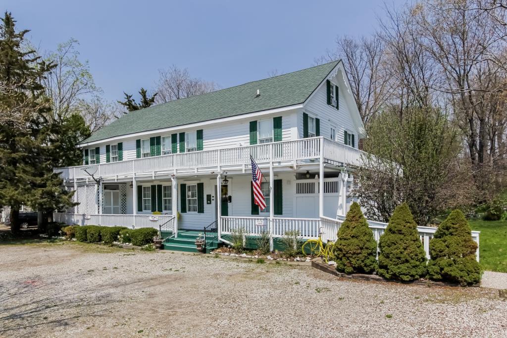 Park House Inn Saugatuck, MI Inn for Sale
