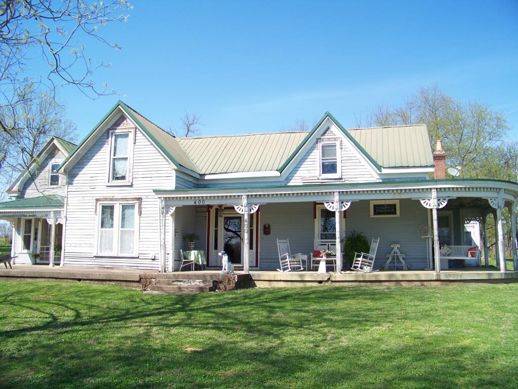 400 W Main St Fairfield, KY Inn for Sale