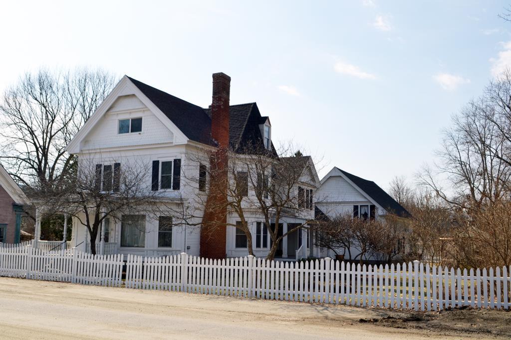 Village Victorian Morrisville, VT Inn for Sale