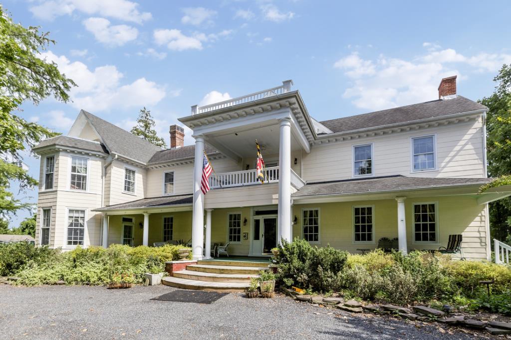 107 W Federal St. Snow Hill, MD 21863 Snow Hill, MD Inn for Sale