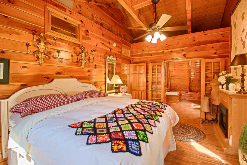 Ponder Cove Near Asheville, NC Mars Hill, NC Inn for Sale