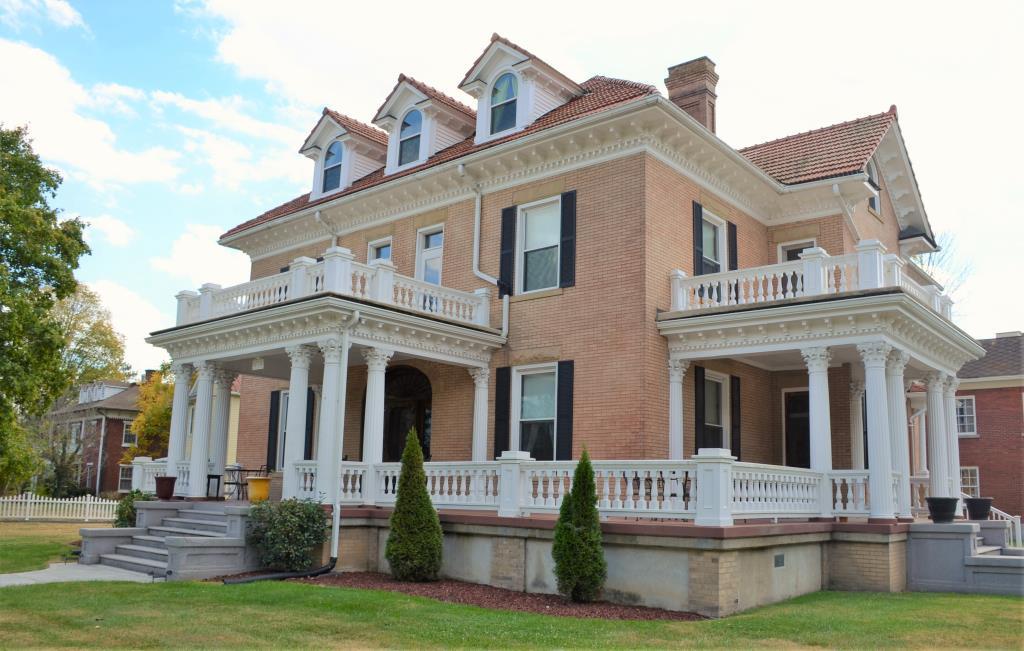 Hammond House Covington, VA Inn for Sale