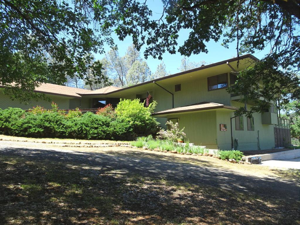 360 Lowden View Lewiston, CA Inn for Sale