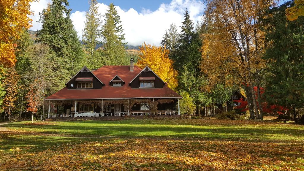 Wedgwood Retreat Crawford Bay, BC Inn for Sale
