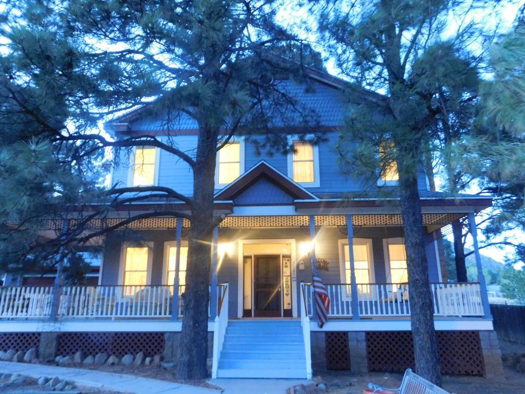 Starlight Pines B&B FLAGSTAFF, AZ Inn for Sale