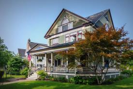 The Lady of The Lake B&B: The Lady of The Lake B&B 