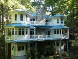 Hickory Haven Inn at Balsam Mountain : Newer Part of Inn added in the 1980's