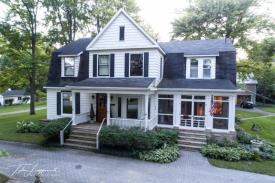 4647 Seeger Street: 