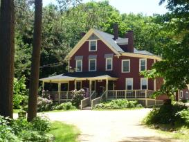 The Bartlett Inn: 