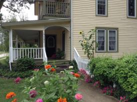 Inn at Yadkin Creek: Front 