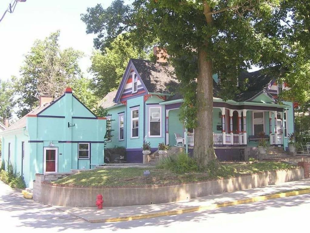 Cinnamon House Springfield, KY Inn for Sale