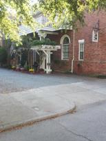 FRONT STREET INN: 