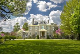 Hawthorn, A Bed & Breakfast: Hawthorn in Springtime
