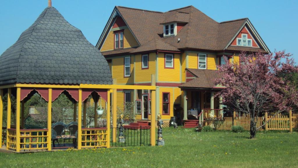 MacLeod House B&B Newberry, MI Inn for Sale