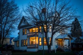 400 Mackenzie Avenue: 