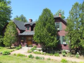 The Cabernet Inn: Exterior