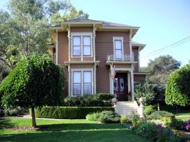 Hope Merrill House: Front of the House