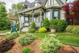 The Hunze House: 