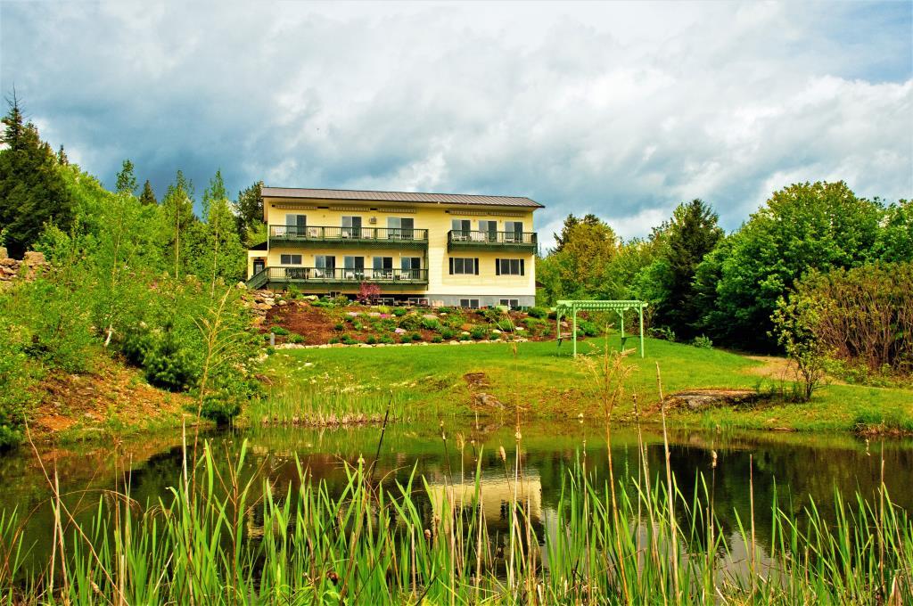 CopperToppe Hebron , NH Inn for Sale