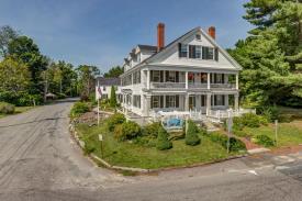 The Fitzwilliam Inn: 