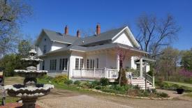 Seven Roses Inn: Seven Roses Inn