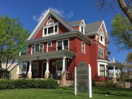 The Franklin Victorian Bed and Breakfast: 220 E Franklin St 