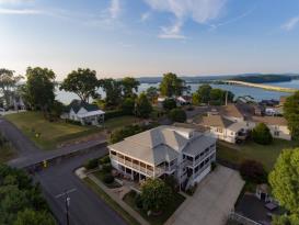 Lake Guntersville Bed & Breakfast : 