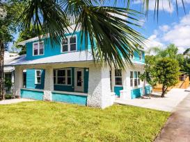 The Blue Bayou Inn: 