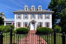 The Creighton-Hanna House: 
