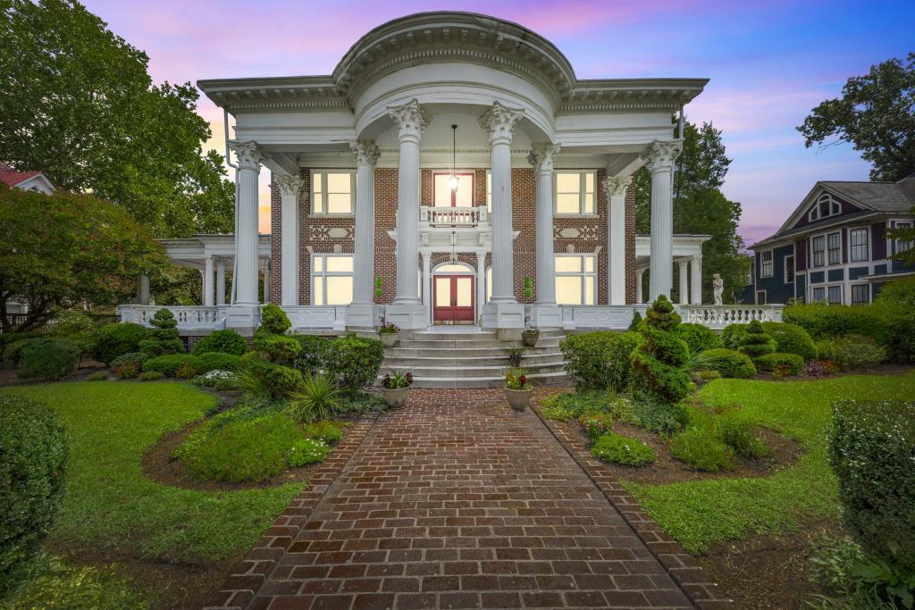 Darden Mansion Suffolk, VA Inn for Sale