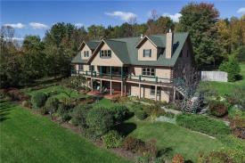 Greenwoods Bed & Breakfast Inn: 