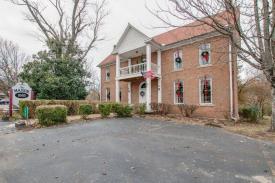 Renovated Historical B&B Event Venue -Reduced 100k: a manor