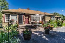 Sisters Motor Lodge: 
